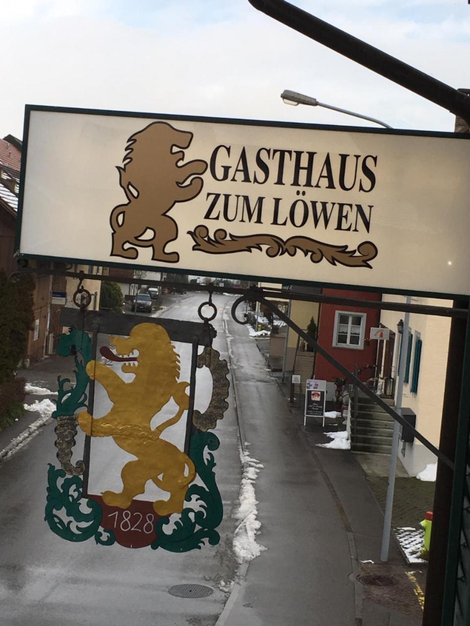 Gasthaus Zum Loewen Neftenbach Екстериор снимка