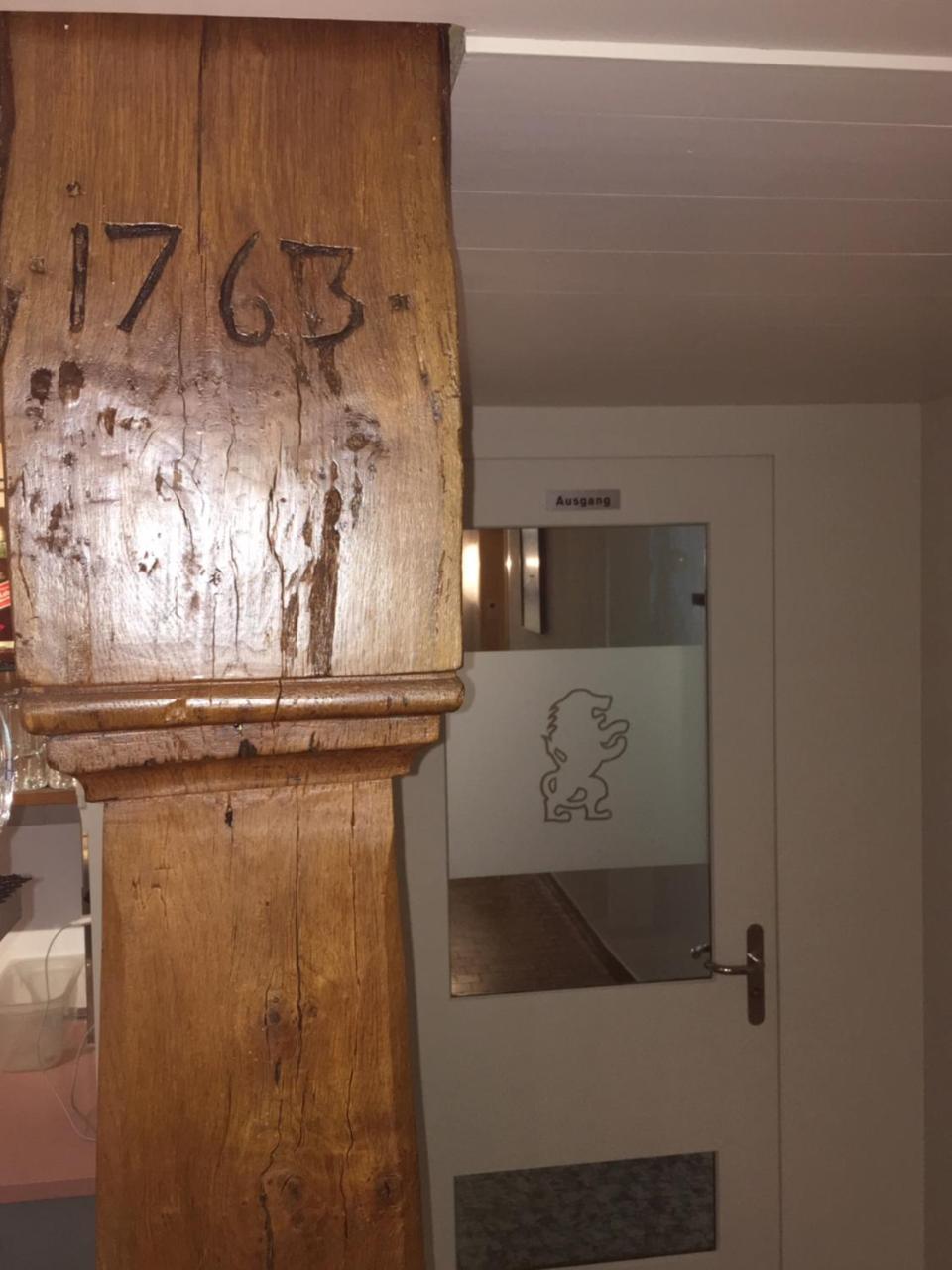 Gasthaus Zum Loewen Neftenbach Екстериор снимка